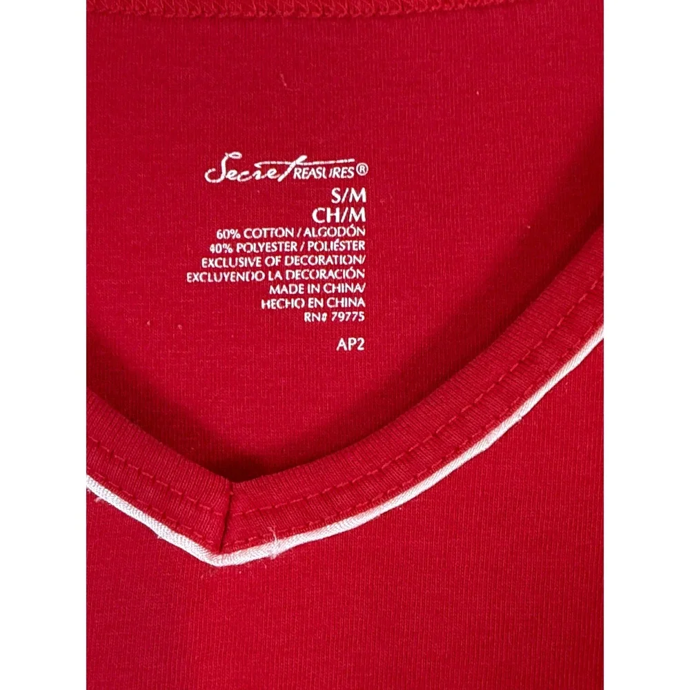 Secret‎ Treasures Red Reindeer Games Christmas Nightgown Sleep Shirt Womens S/M